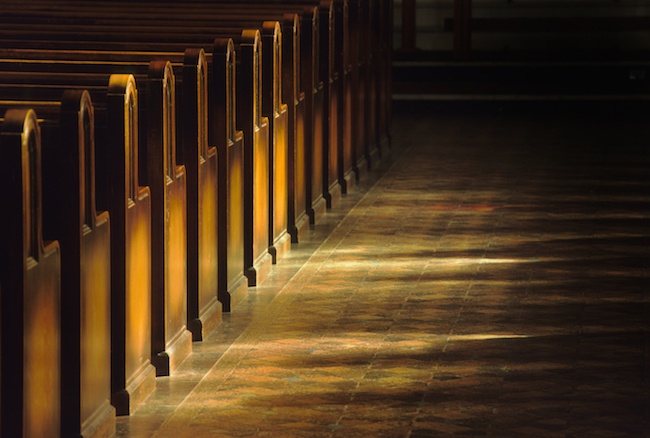 Church_pews_in_sunlight_cathedral_